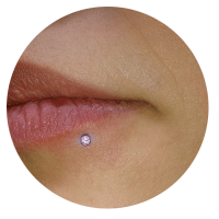 Piercing-labio-RD800.png